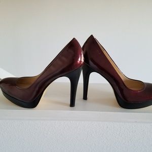 Burgundy Calvin Klein platform pumps size 9